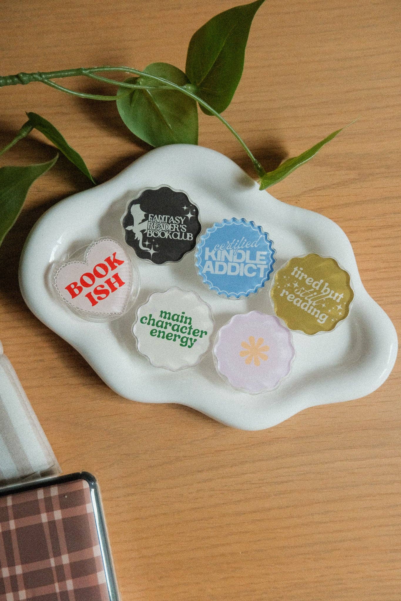 The Tiny Bookshelf - Kindle | Kobo Grips - The Secret Garden Bookery