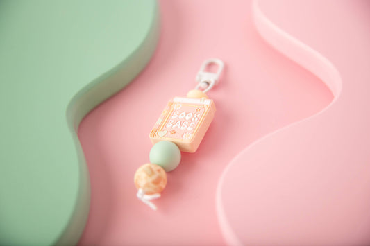 Book Babe Kindle Charm – Book Lover Accessory