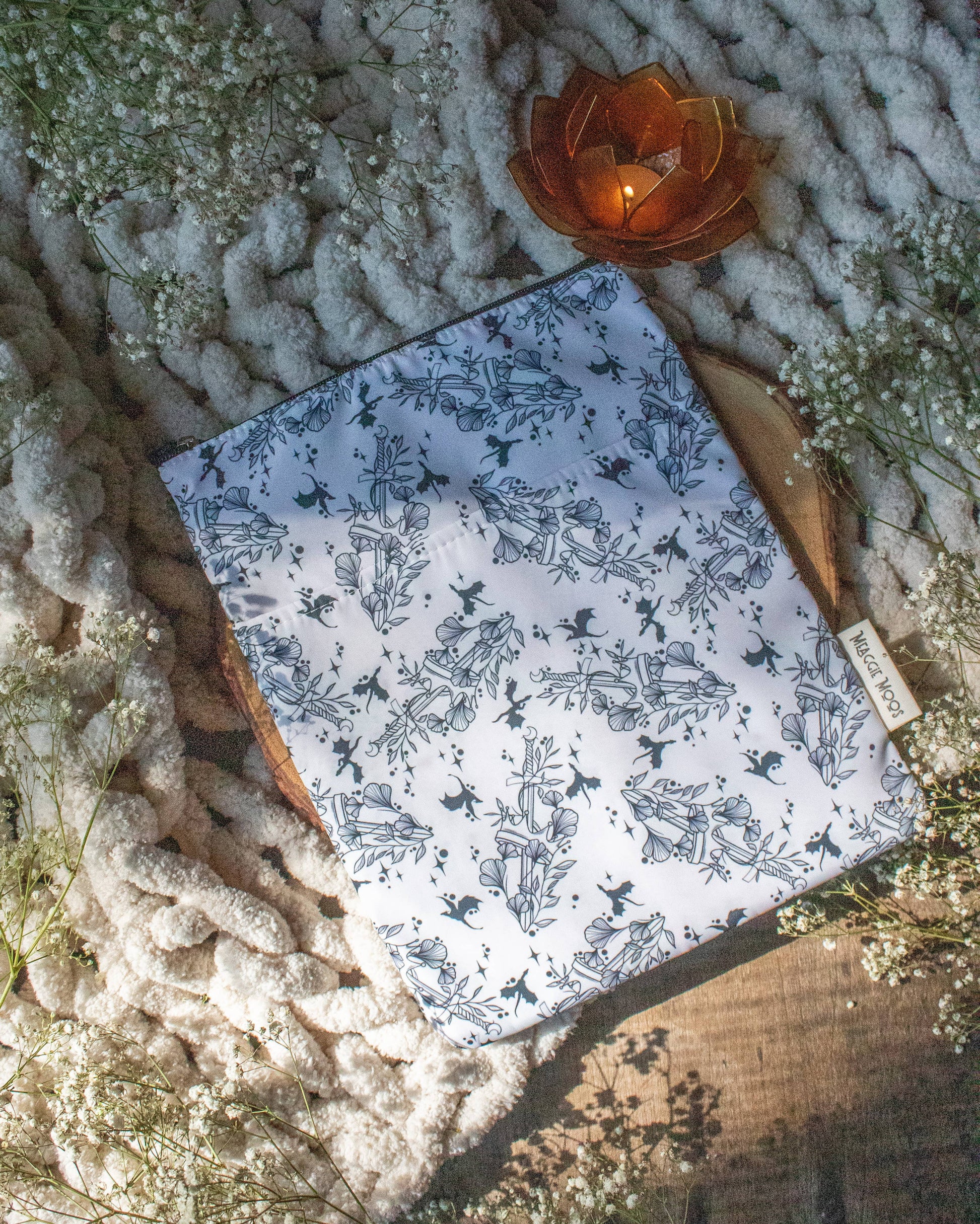 Meaggie Moos - Book / Tablet Sleeve | Ivory Swords - The Secret Garden Bookery
