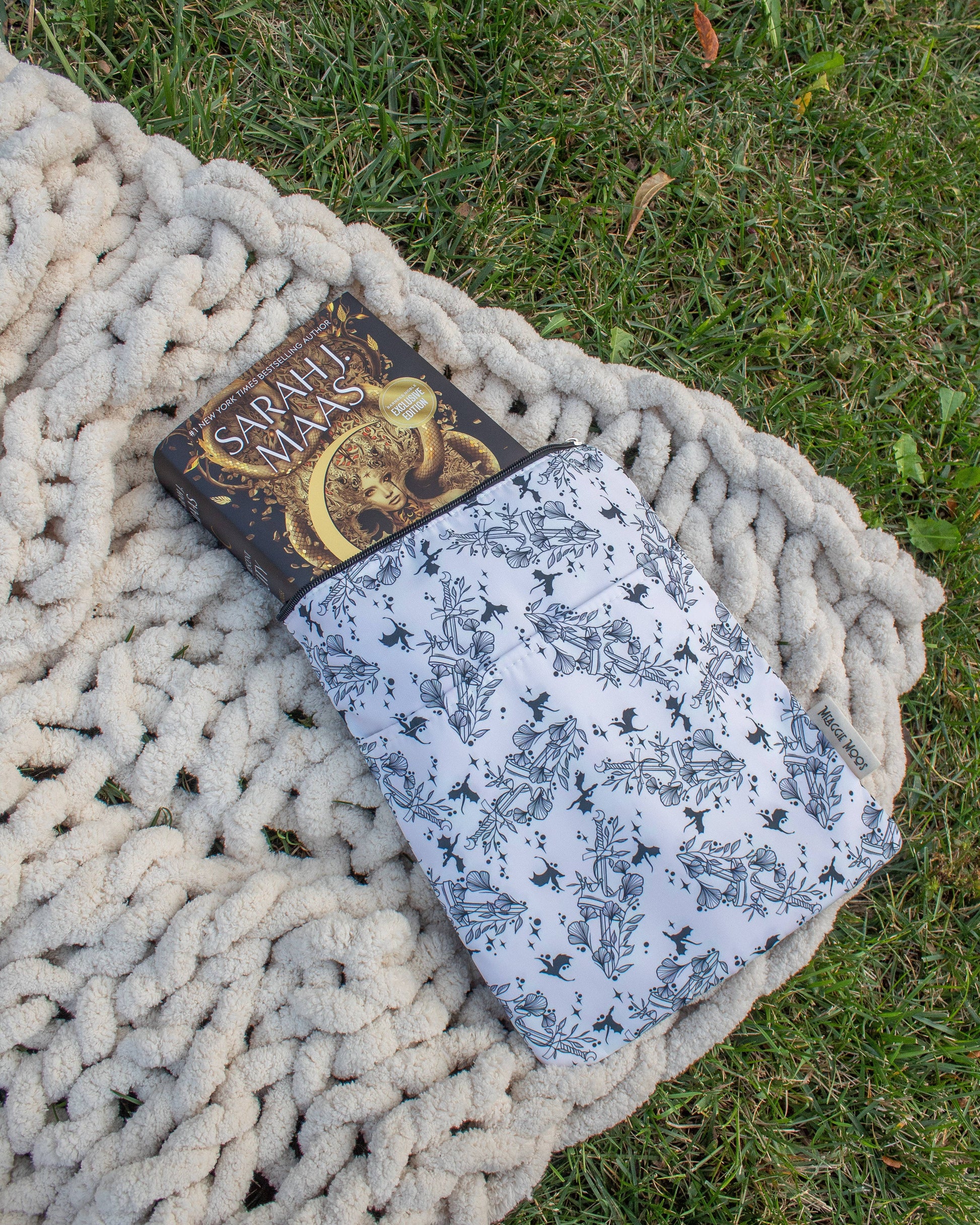 Meaggie Moos - Book / Tablet Sleeve | Ivory Swords - The Secret Garden Bookery