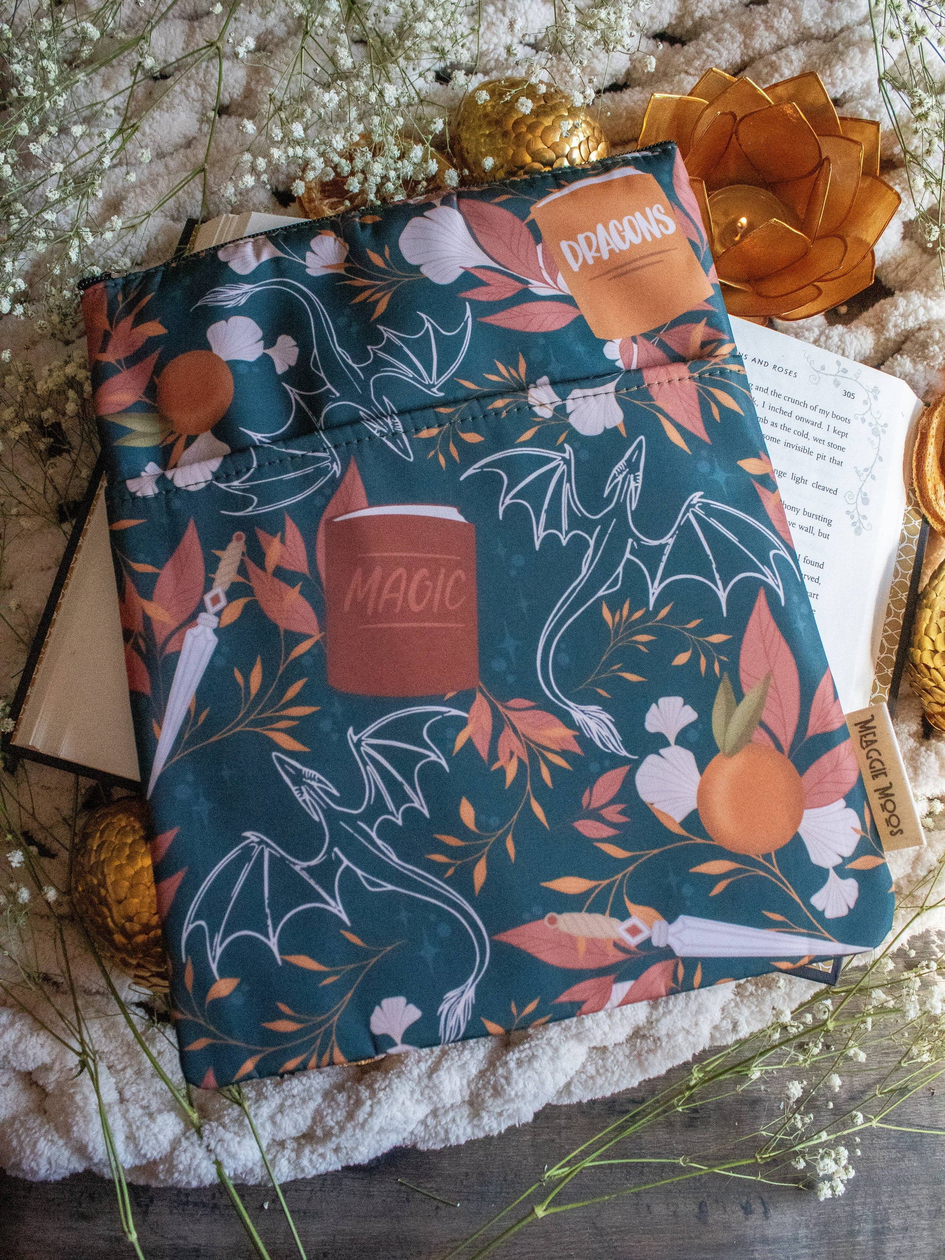 Meaggie Moos - Book / Tablet Sleeve | Dragons Grove - The Secret Garden Bookery